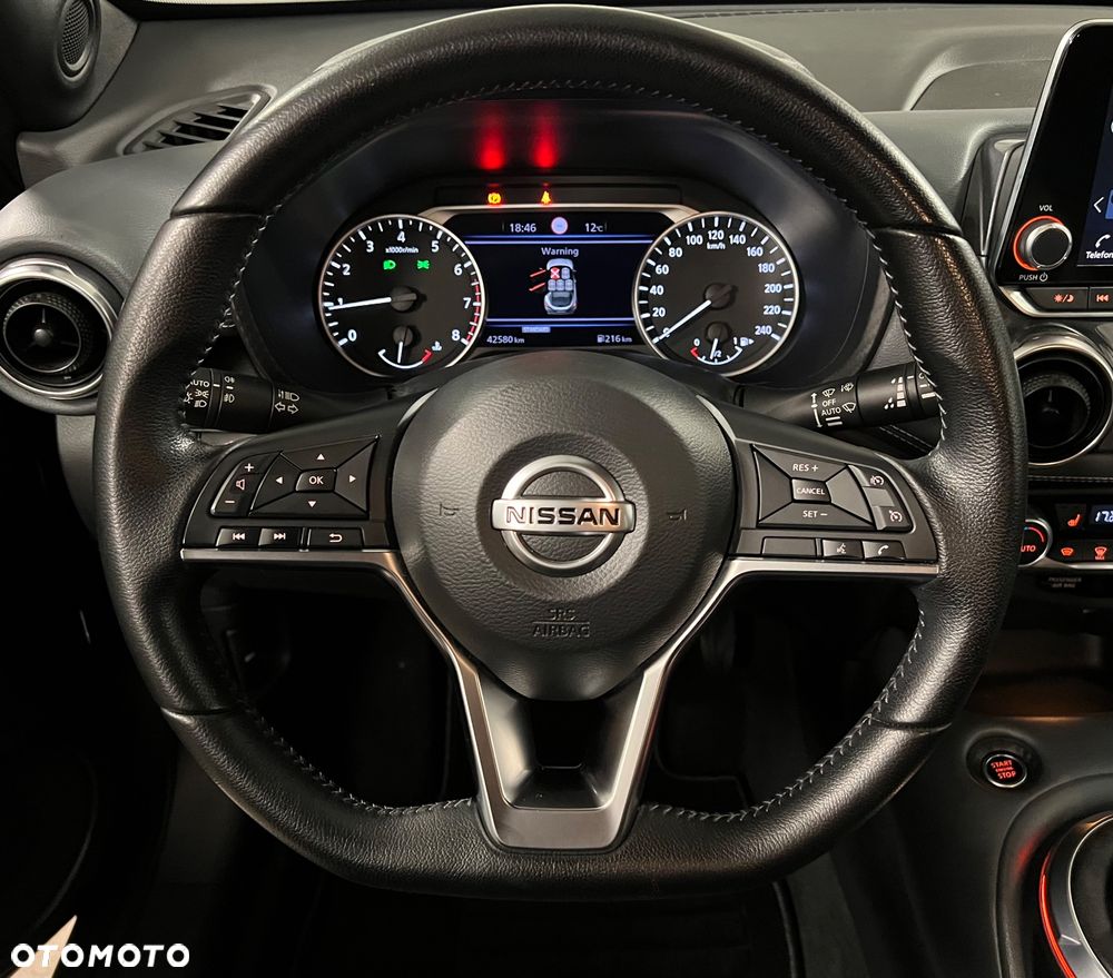 Nissan Juke 1.0 DIG-T N-Connecta - 29