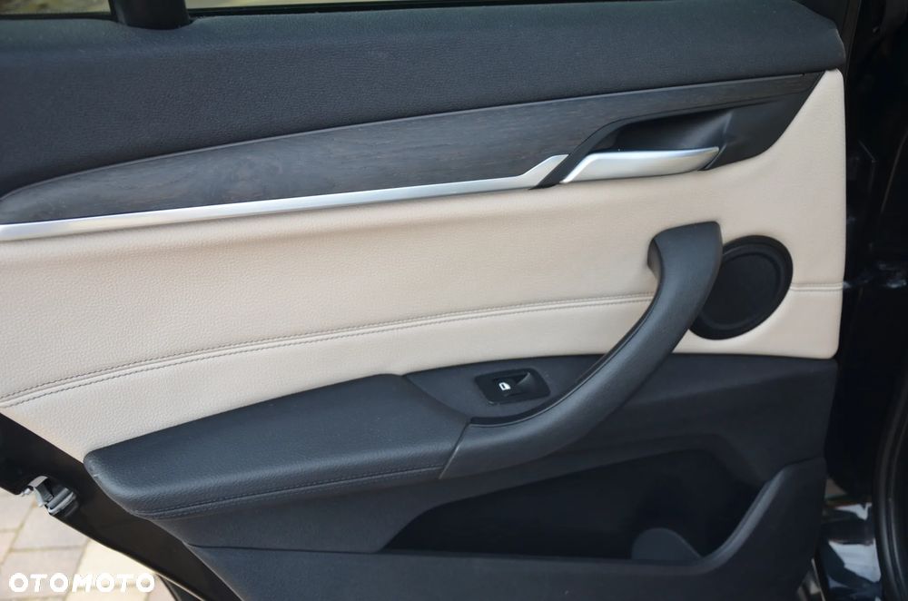 BMW X1 xDrive25d xLine - 21