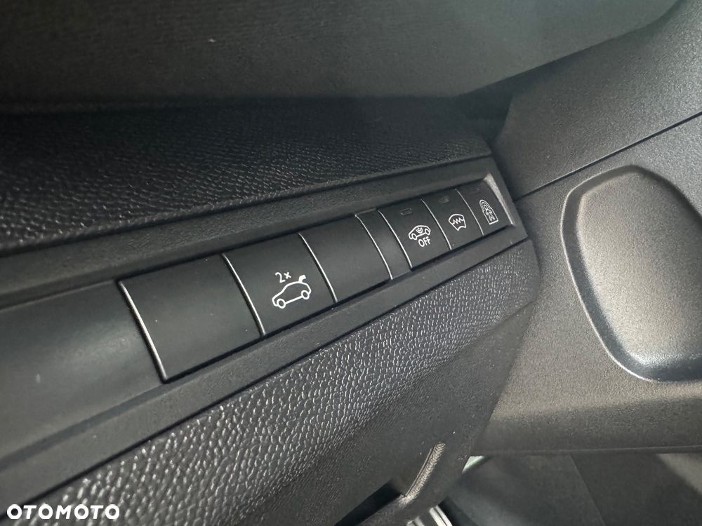 Peugeot 5008 2.0 HDi Premium + - 15