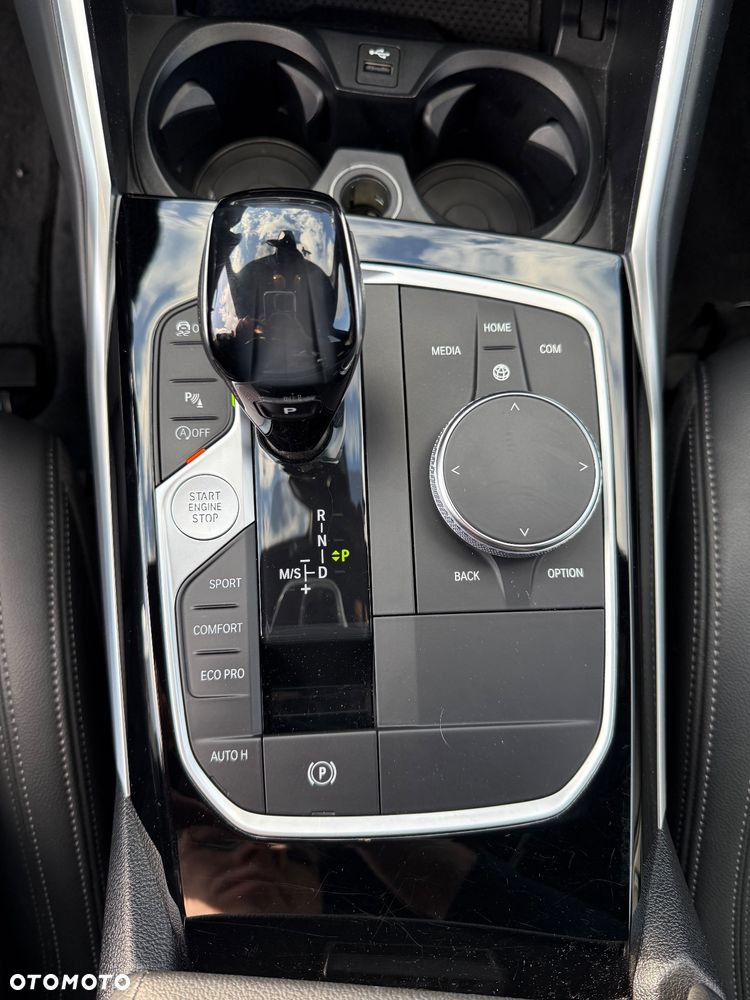 BMW Seria 3 318i Sport Line - 17