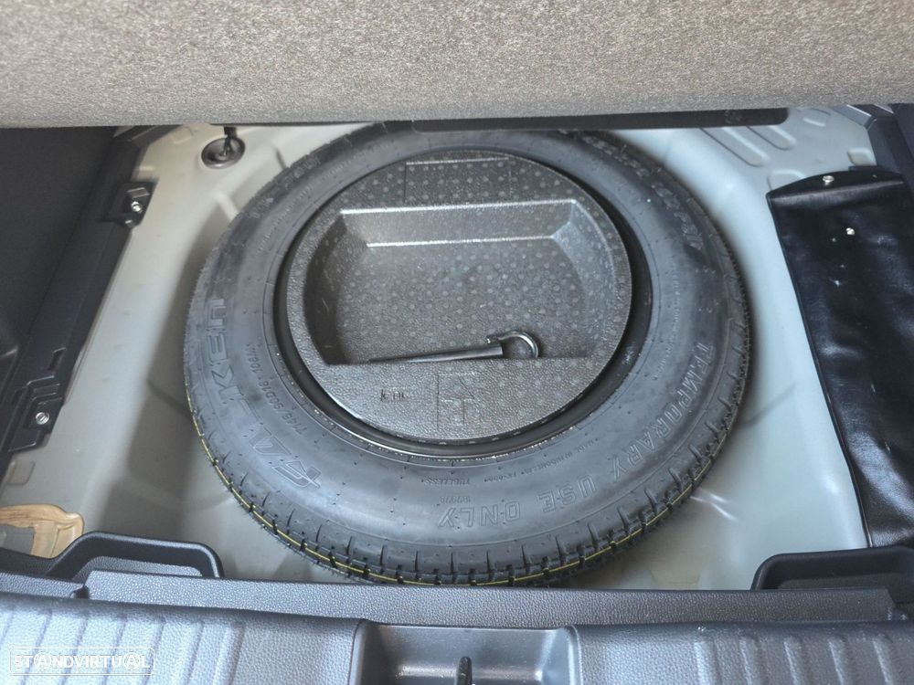 Toyota Yaris Cross 1.5 HDF Comfort Plus - 25