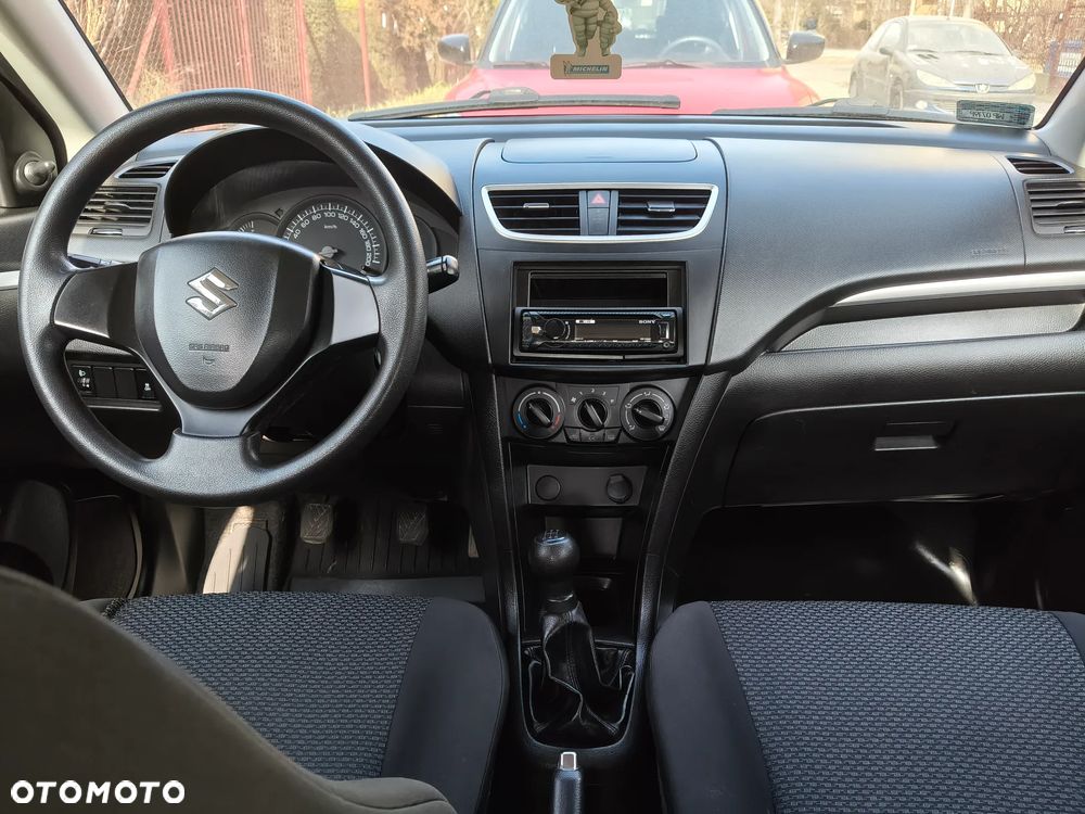 Suzuki Swift 1.2 Club - 5