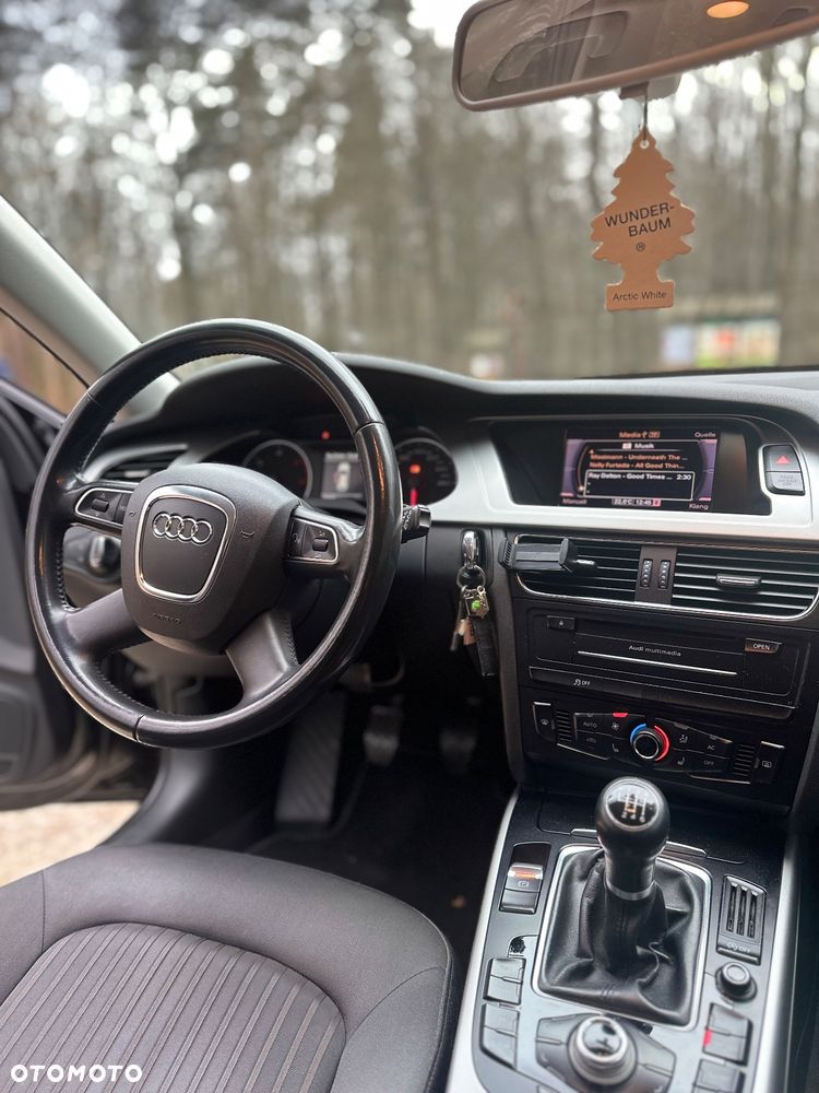 Audi A4 Avant 2.0 TDI DPF Ambition - 9