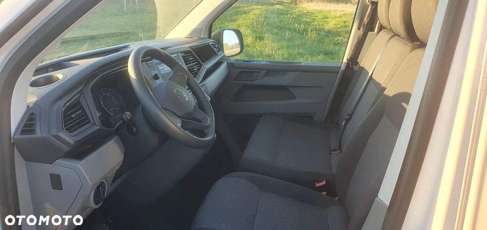 Volkswagen Transporter - 9