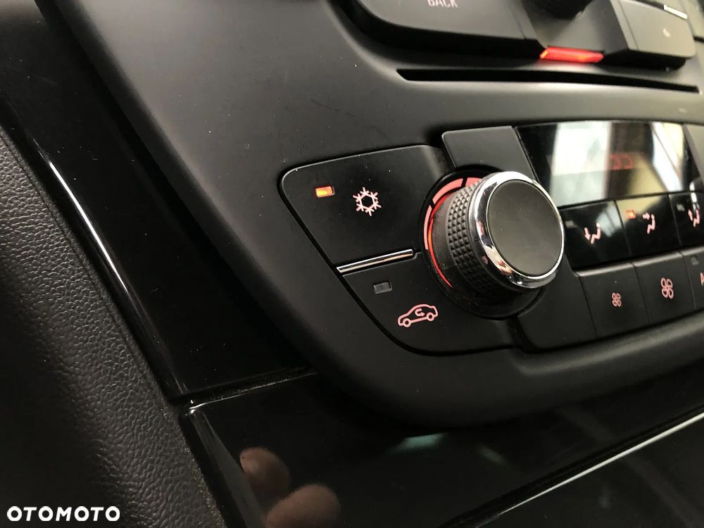 Opel Insignia 2.0 CDTI Edition - 17