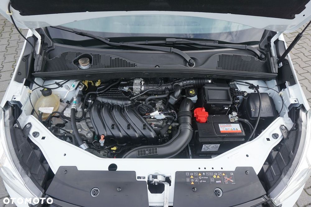 Dacia Lodgy 1.6 SCe Stepway S&S - 22