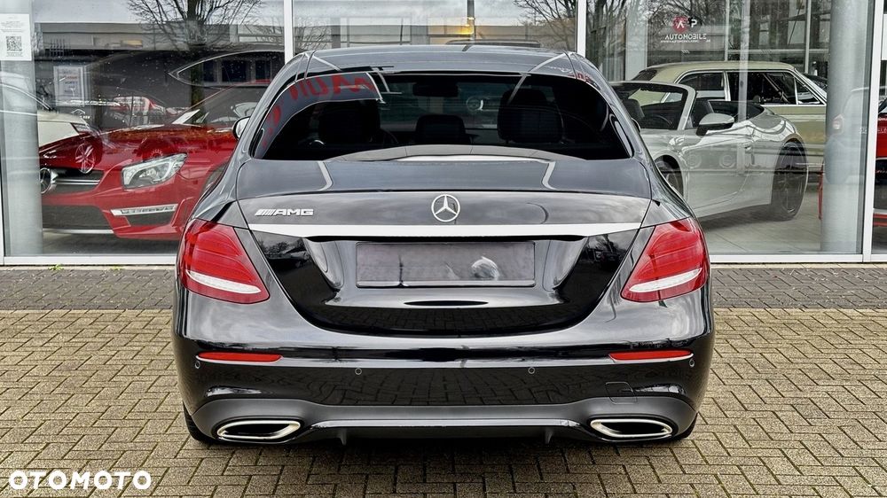 Mercedes-Benz Klasa E 200 4-Matic AMG - 3