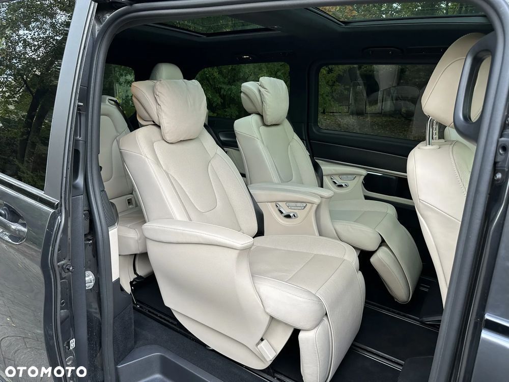 Mercedes-Benz Klasa V 300 d 4-Matic Exclusive 9G-Tronic (d³ugi) - 24