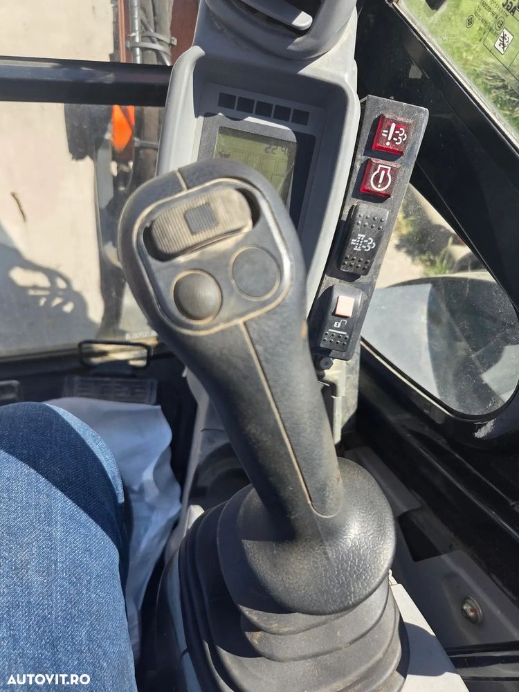 Hitachi ZX65-6, 2021, 2.005h, CUPLA RAPIDA+3 CUPE+PICON, senile cauciuc NOI, latime 2m, ad sapare 4,5m, Masa operatinala 6,5tone, inst picon, inst rotire, LAMA nivelare, aer cond, ridica 4tone,posibil leasing 4 ani, STARE FOARTE BUNA, PROMOTIE 51.900 EUR+Tva - 26