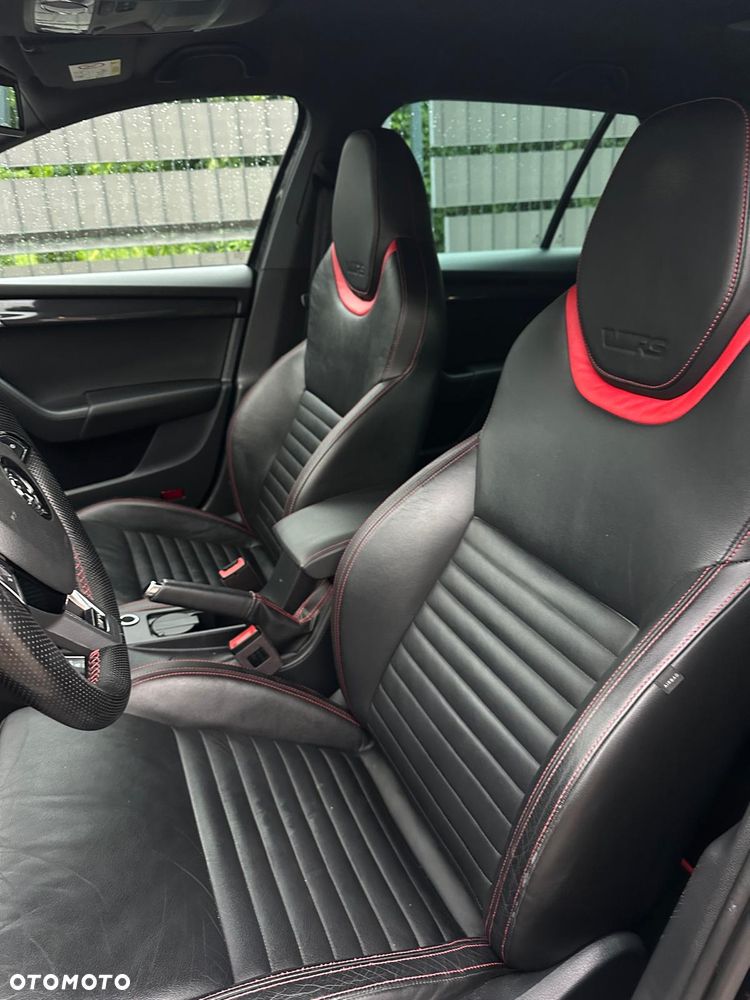 Skoda Octavia 2.0 TDI DSG RS - 16