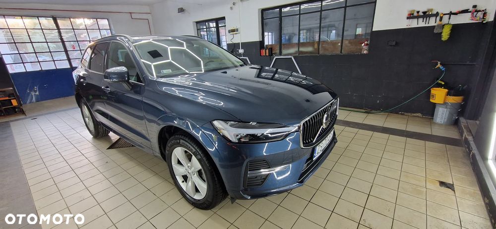 Volvo XC 60 B4 B Momentum - 4