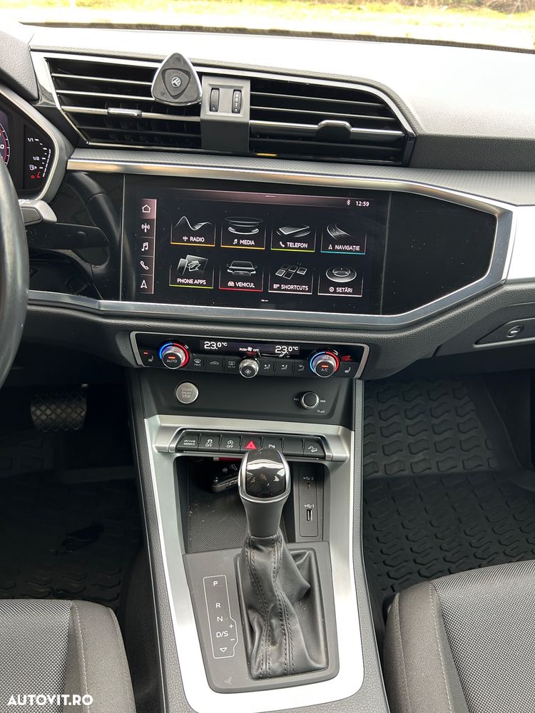 Audi Q3 2.0 40 TFSI S tronic quattro S Line - 11