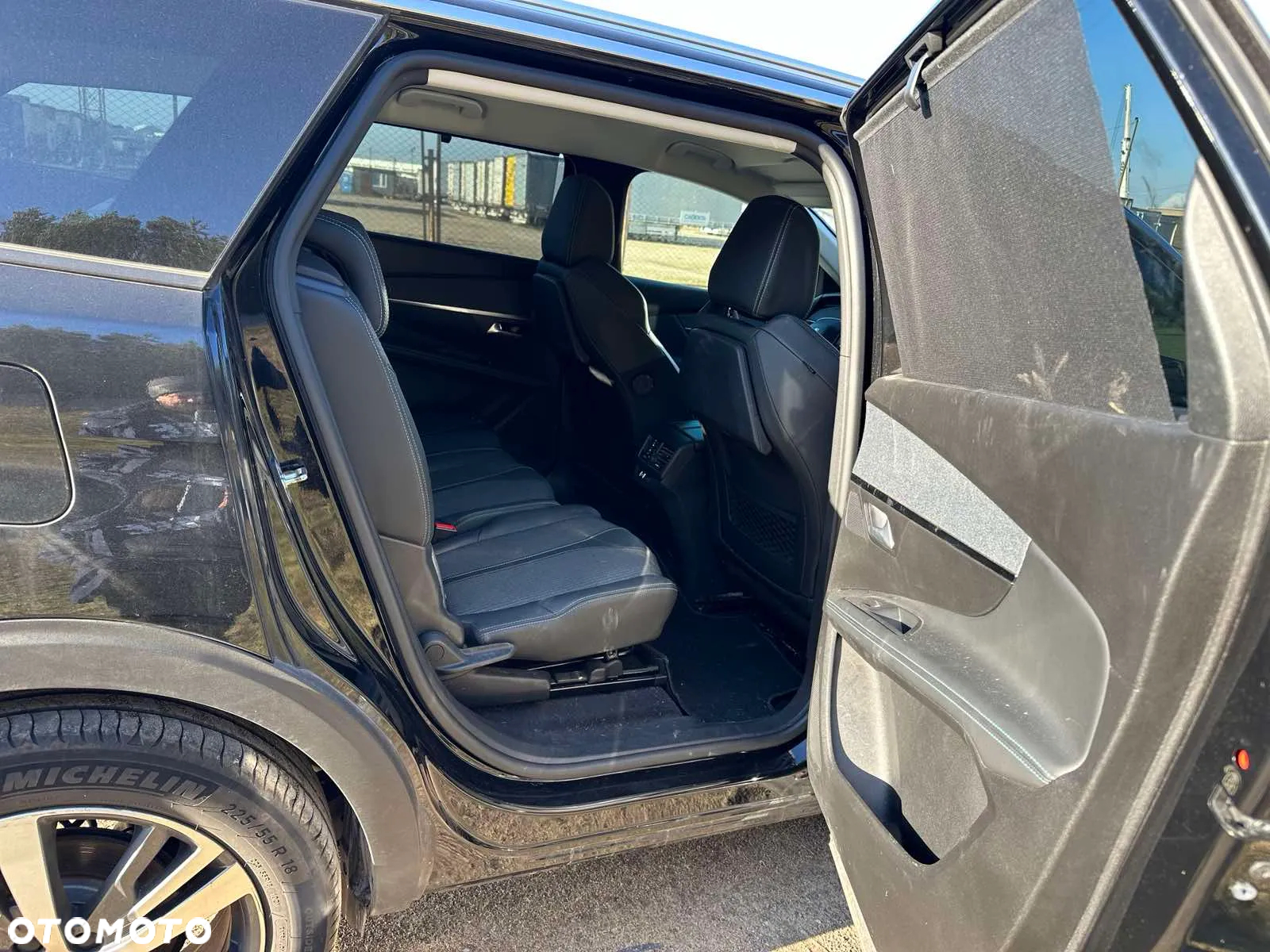 Peugeot 5008 1.5 BlueHDi Allure S&S EAT8 - 3