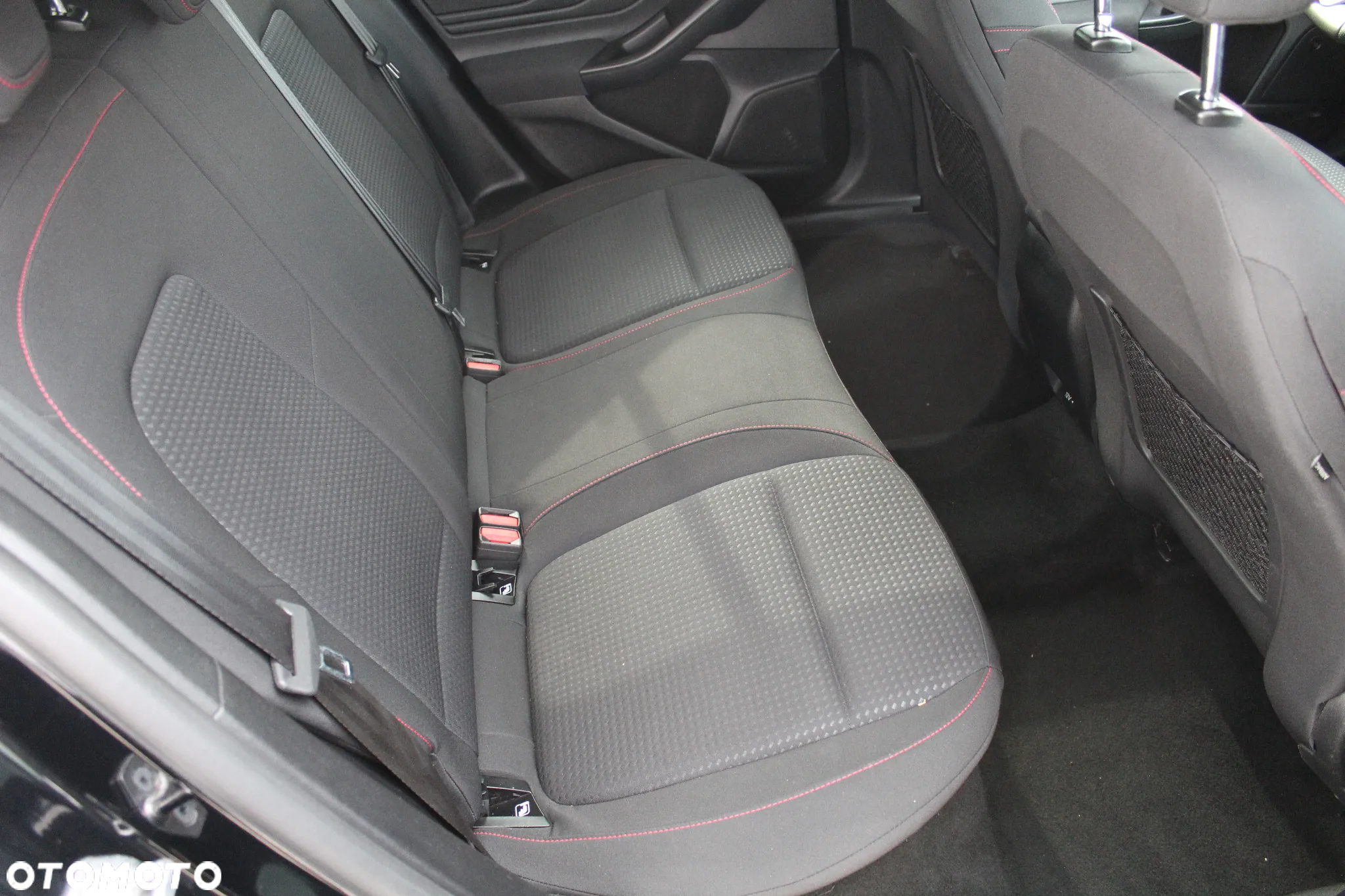 Ford Focus 1.0 EcoBoost ST-Line Black ASS - 19