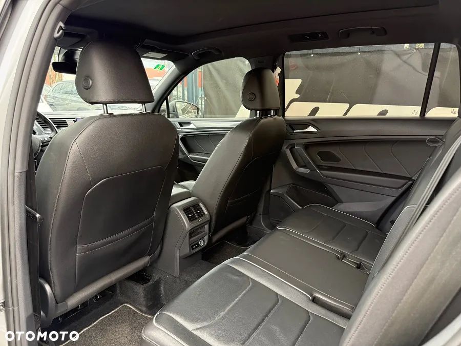 Volkswagen Tiguan Allspace 2.0 TSI 4Mot R-Line DSG - 32