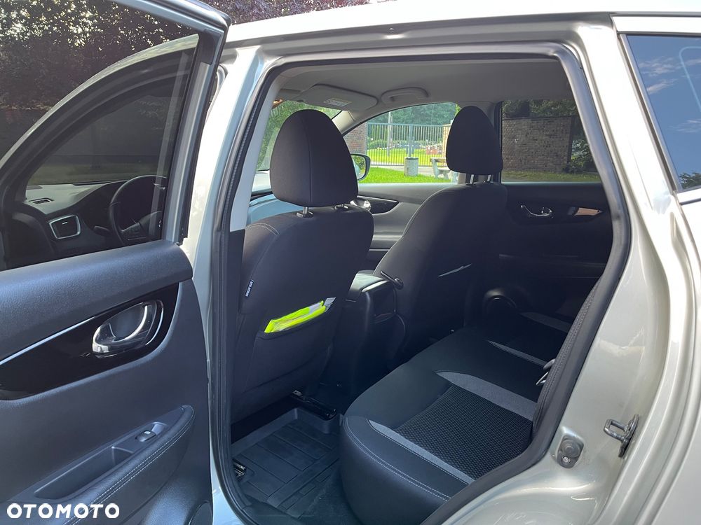 Nissan Qashqai 1.3 DIG-T Acenta - 11