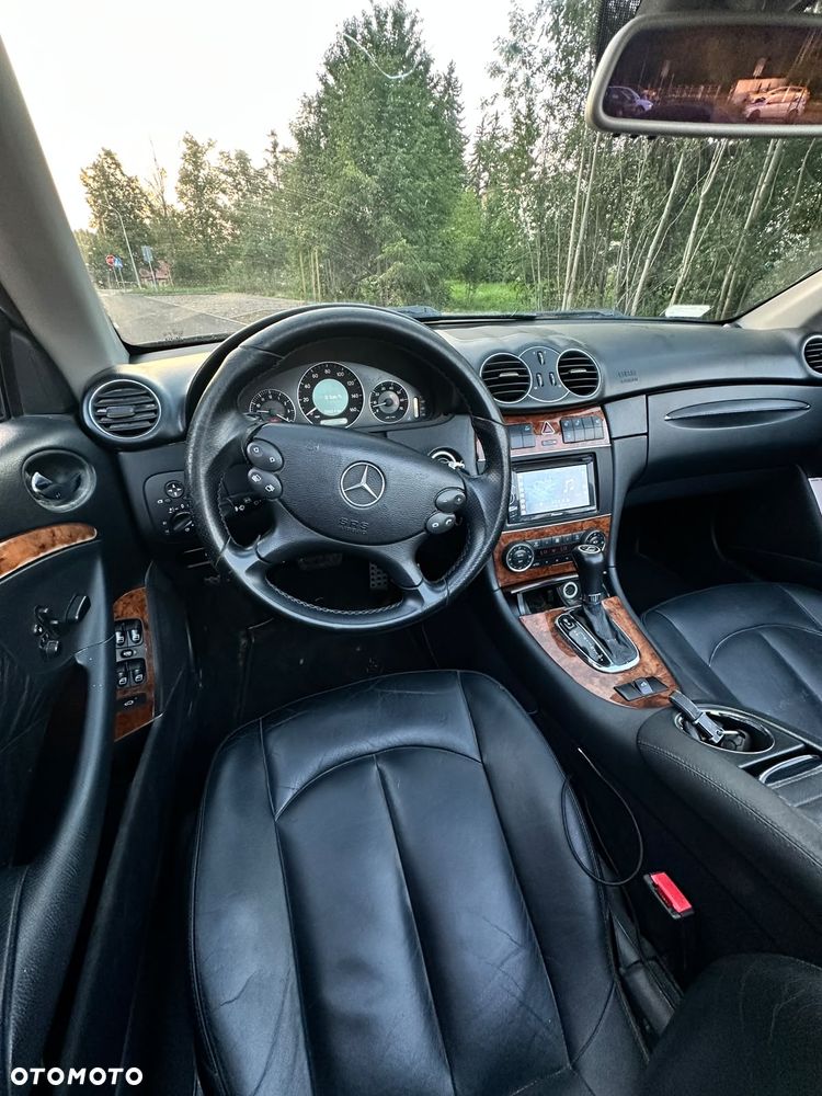 Mercedes-Benz CLK - 22