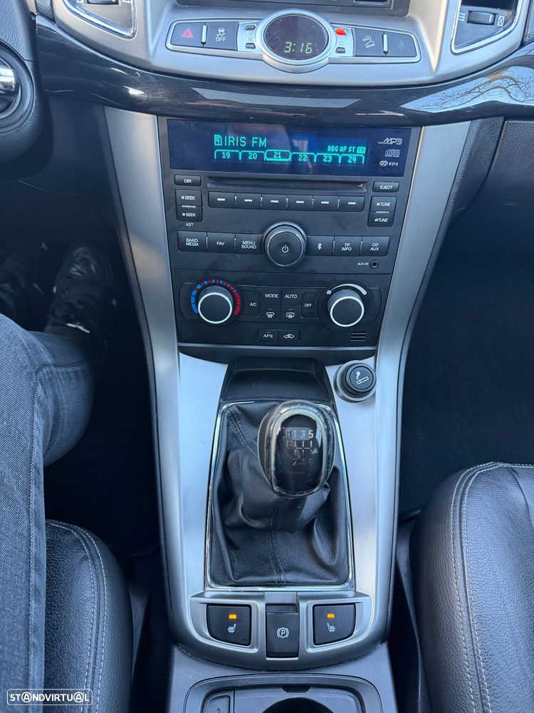 Chevrolet Captiva 2.2 VCDi Seven Xtreme 164g 7L - 32