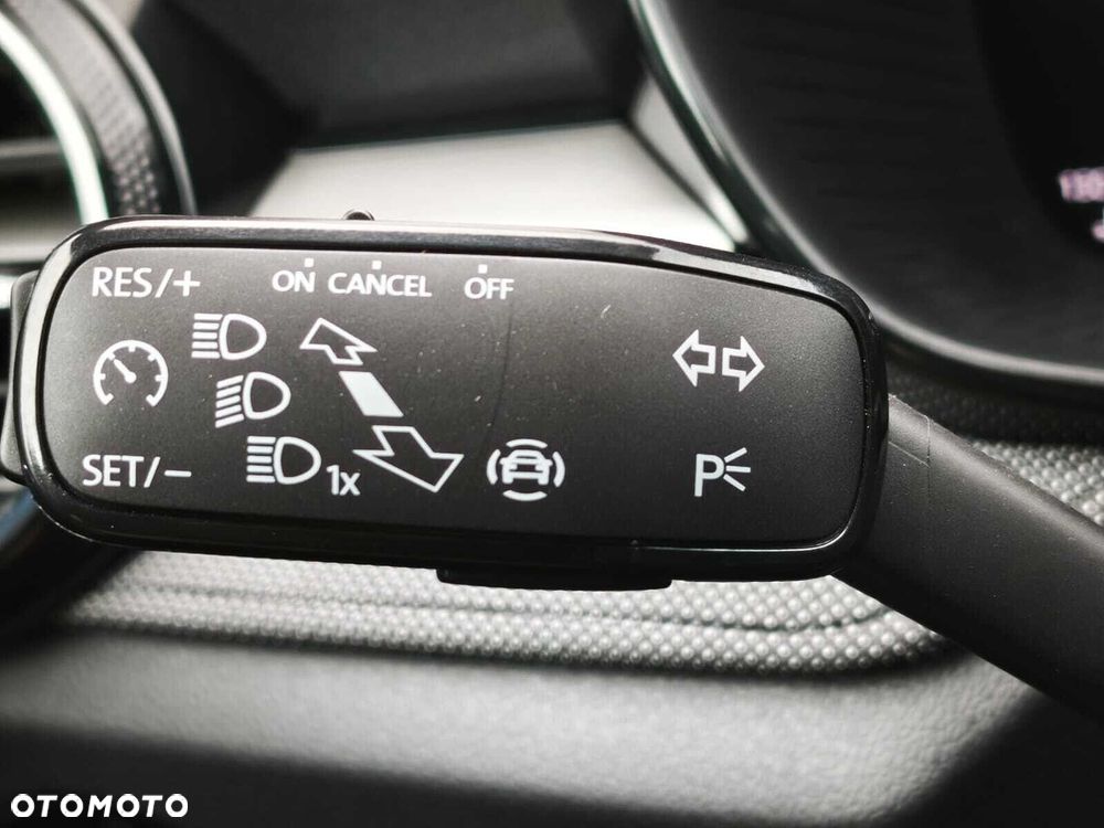 Skoda Fabia 1.0 TSI Selection DSG - 23