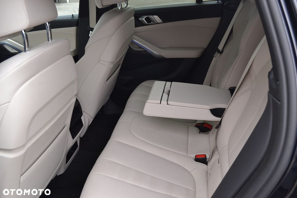 BMW X6 - 14