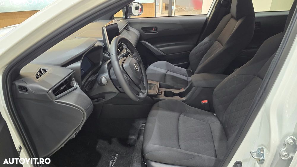Toyota Corolla Cross - 5