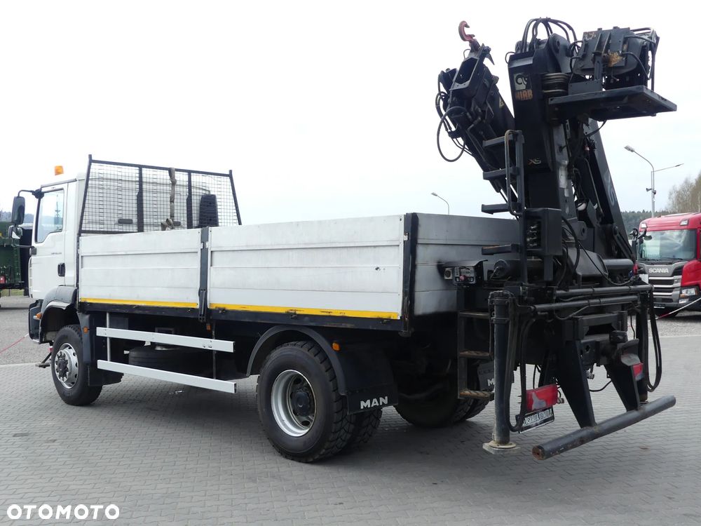 MAN TGM 18.330 / 4x4 / MANUAL / HDS HIAB 122-2 DUO / - 9
