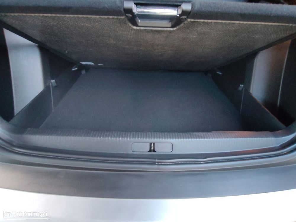 Peugeot 2008 1.2 PureTech Allure Pack - 15