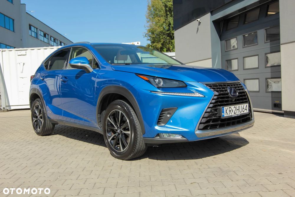 Lexus NX 300h Comfort AWD - 25