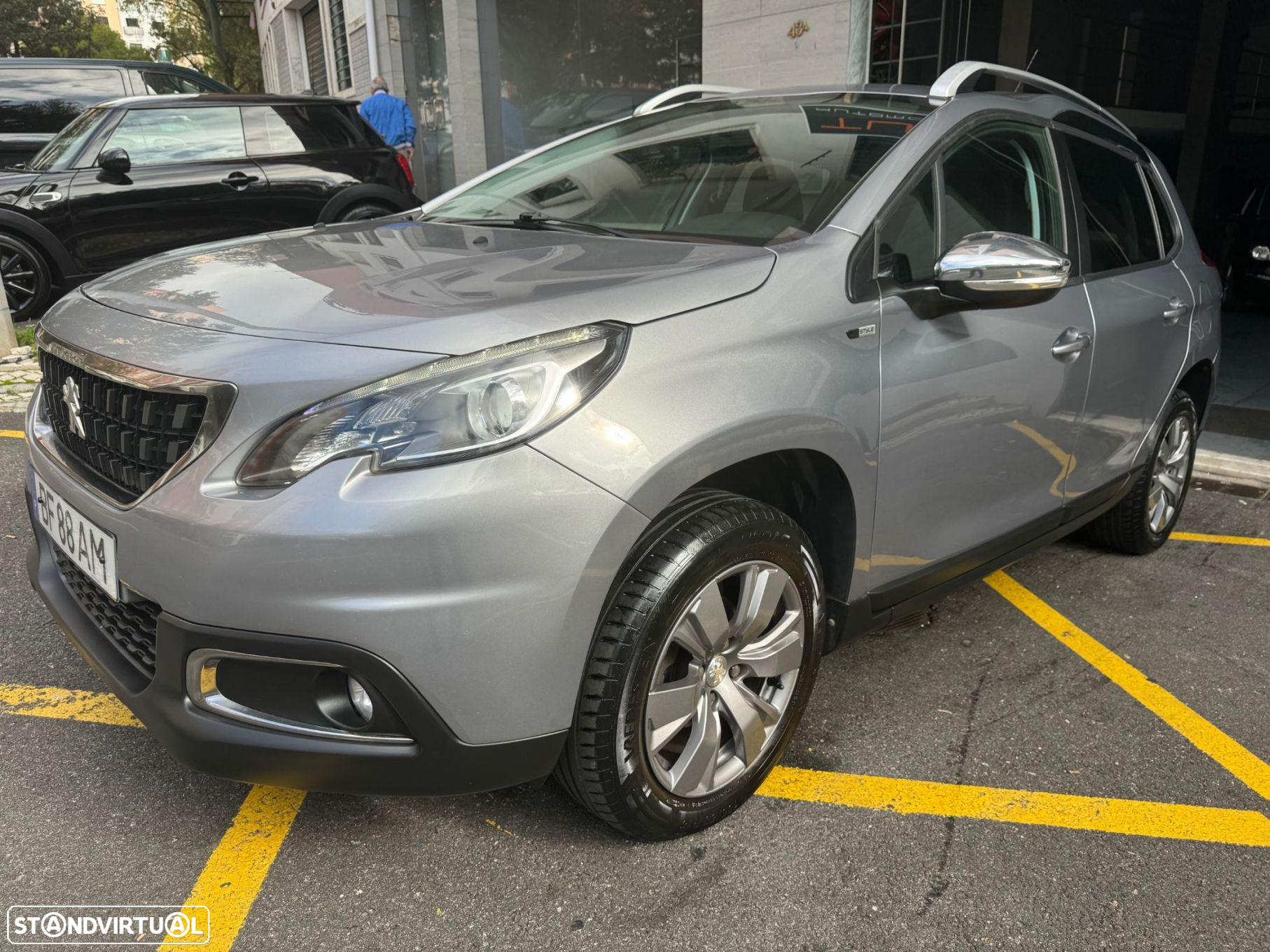 Peugeot 2008 1.6 BlueHDi Style - 26
