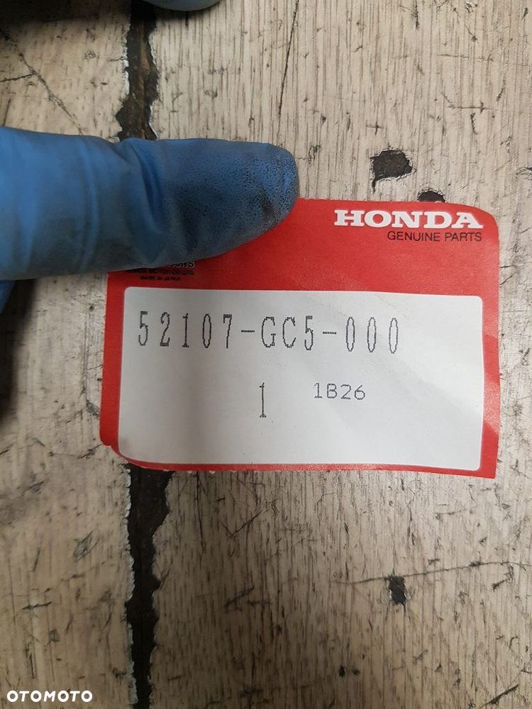 Ślizg łańcucha na wahacz Honda CRM 50R  52107-GC5-000 - 8