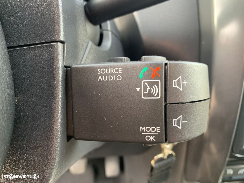 Dacia Duster 1.5 dCi SL Urban Explorer - 33