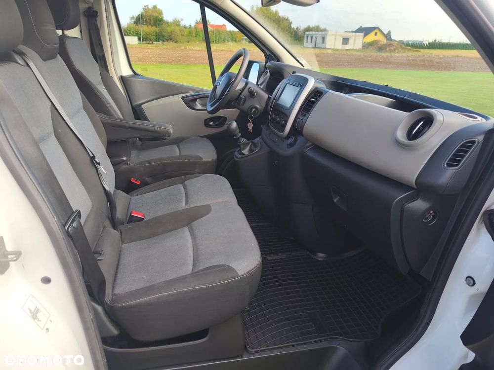 Renault TRAFIC - 19