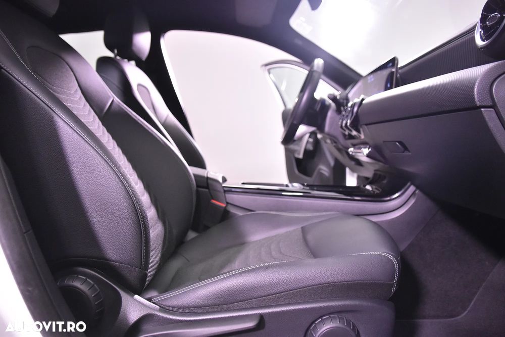 Mercedes-Benz A 180 d 8G-DCT - 13