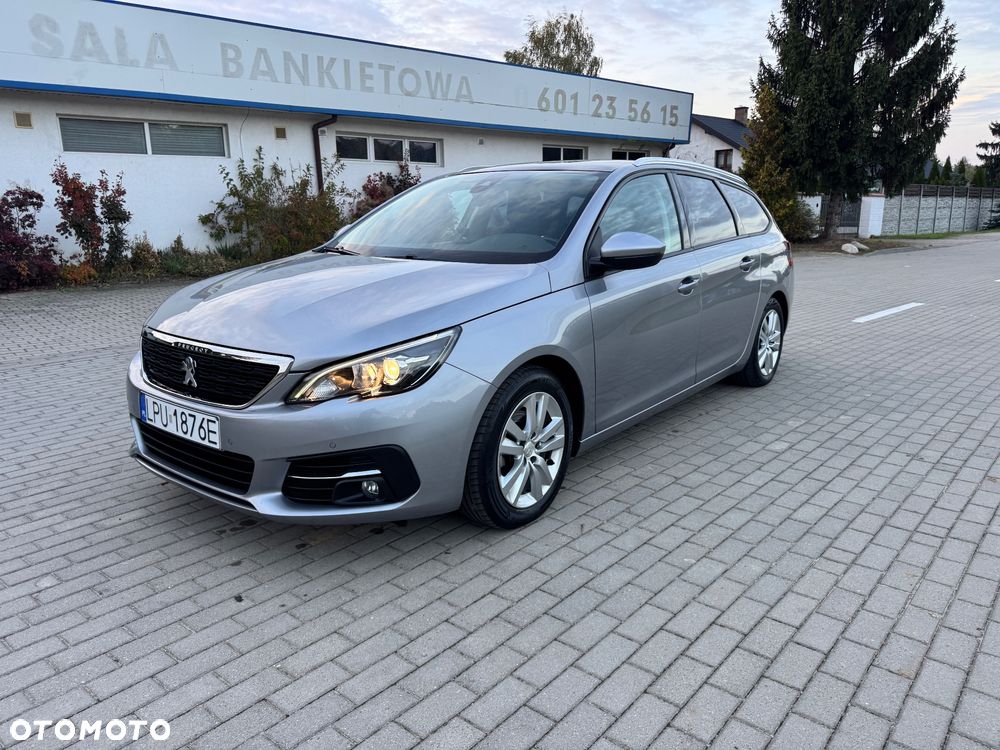 Peugeot 308 2018 photo 2
