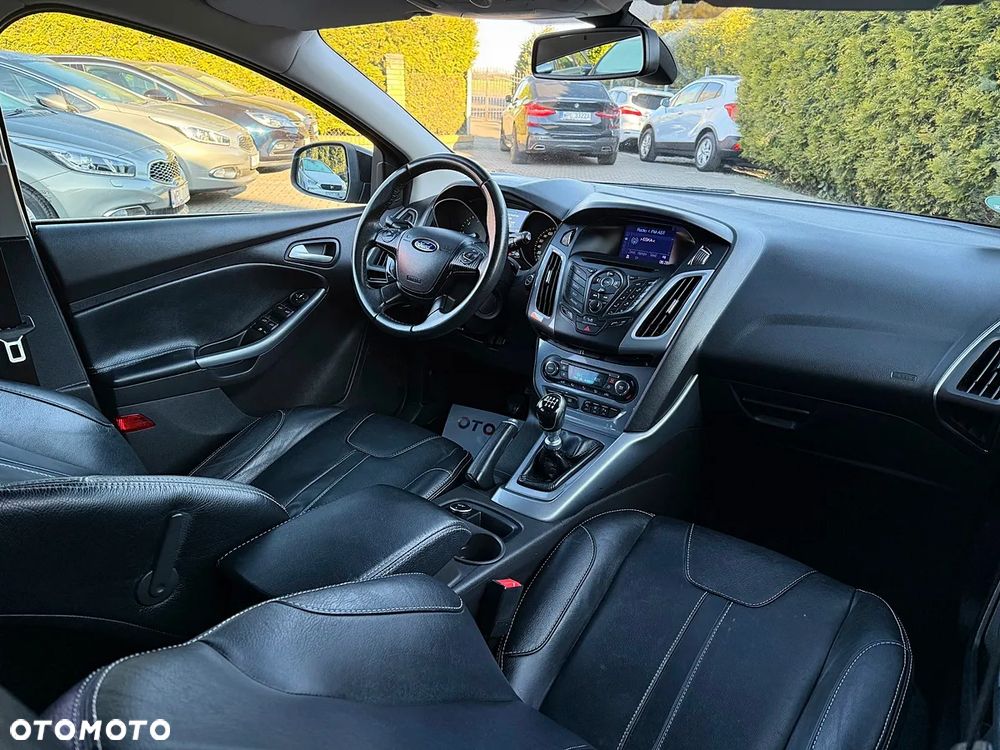 Ford Focus 1.6 TDCi ECOnetic 88g Start-Stopp-System Titanium - 4