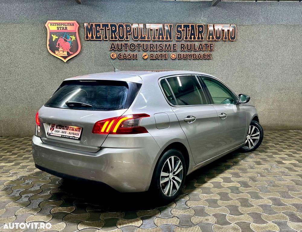 Peugeot 308 1.2 L PureTech Turbo S&S Allure - 4