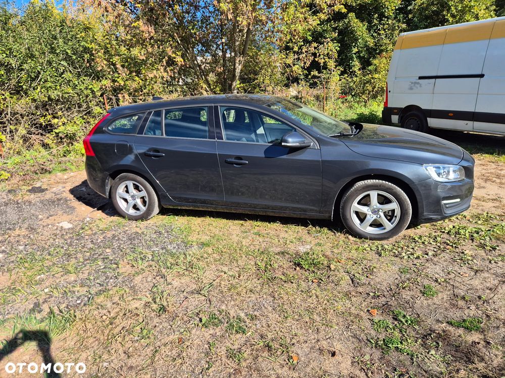 Volvo V60 2018 photo 5
