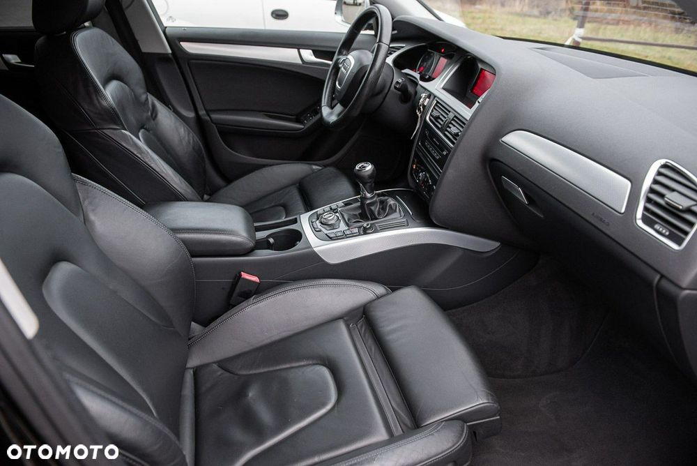 Audi A4 Avant 2.0 TDI DPF S line Sportpaket - 9