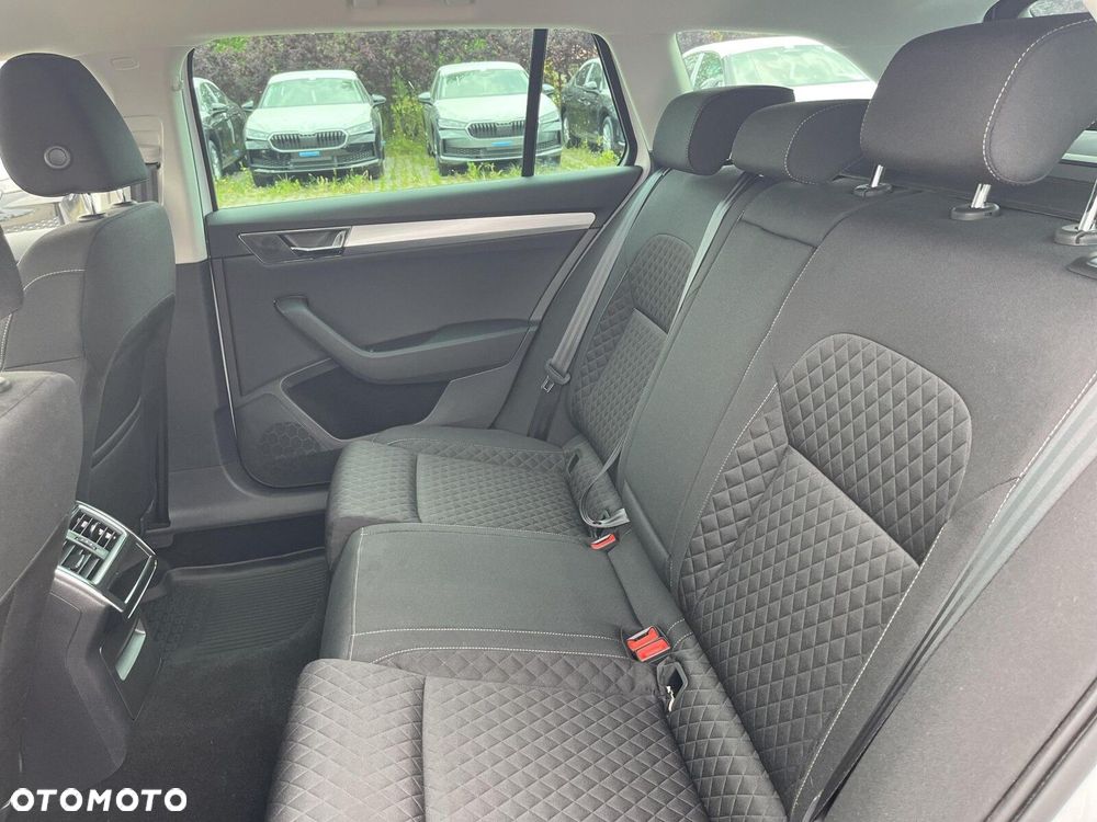 Skoda Superb 1.5 TSI Ambition DSG - 14