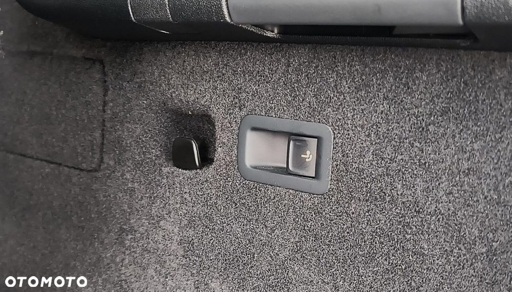 Volkswagen Tayron 2.0 TDI SCR 4Mot Elegance DSG - 28