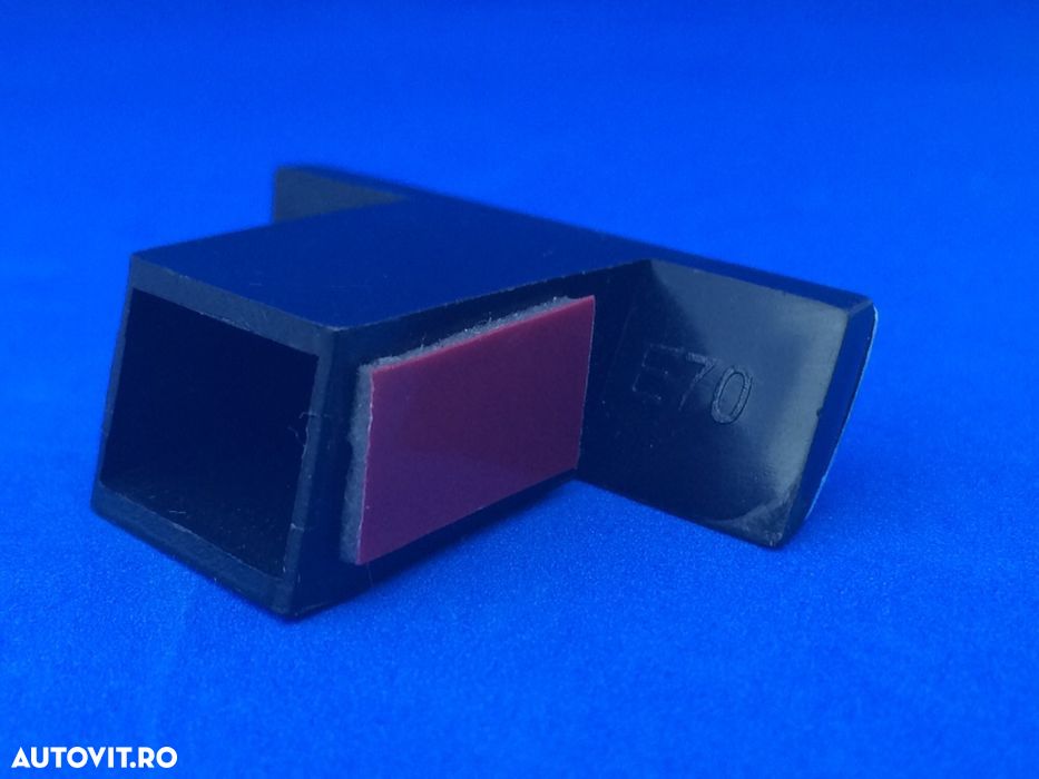 Emblema BMW X5M grila E70 - 3