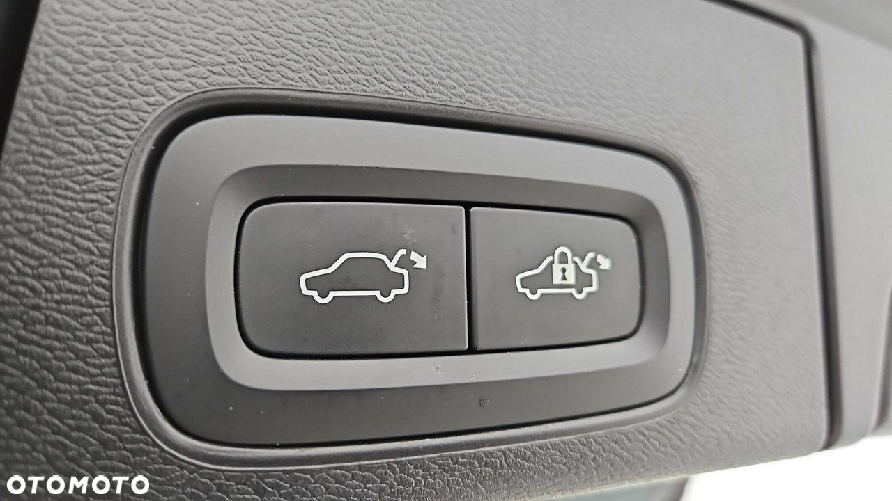 Volvo XC 60 - 25