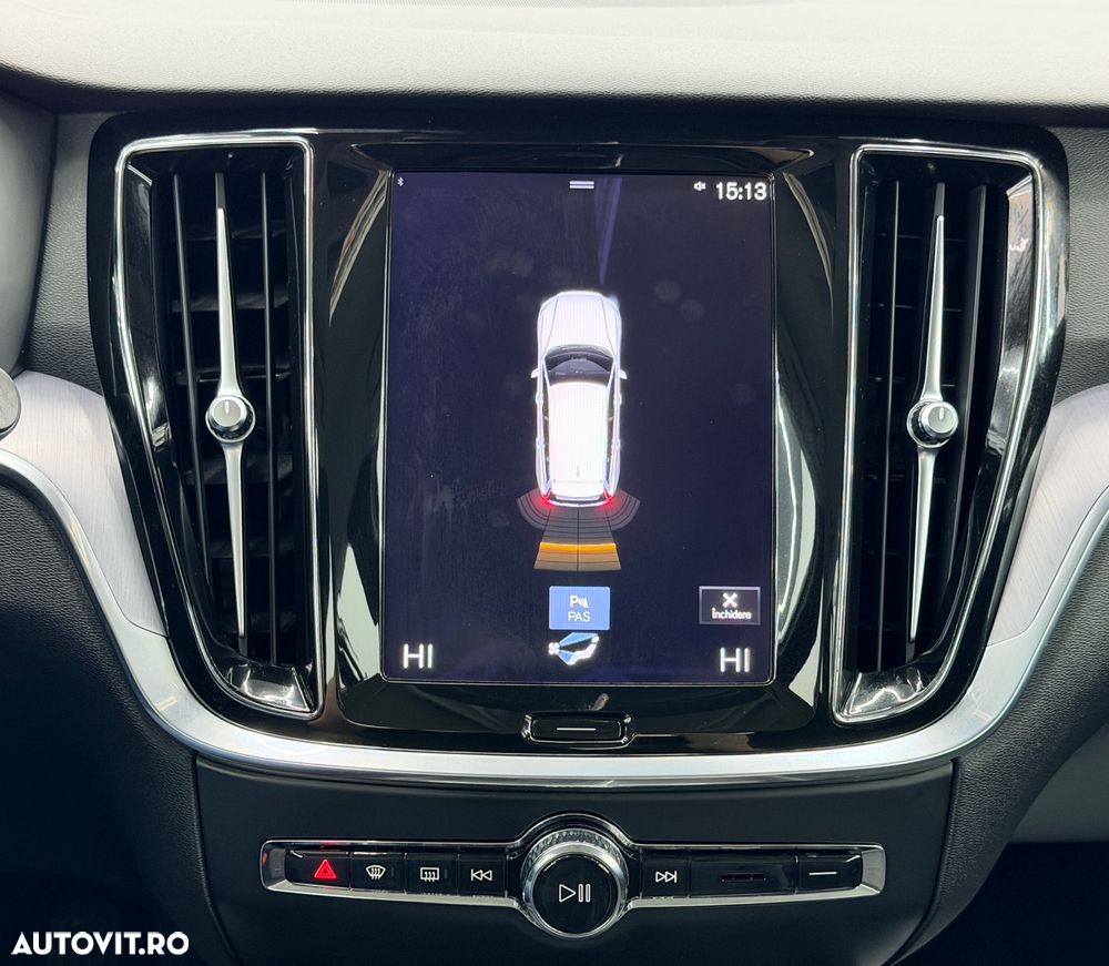 Volvo V60 D3 Momentum Core - 22