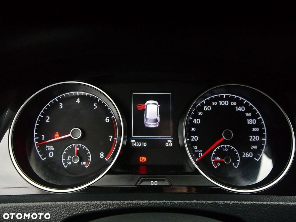 Volkswagen Golf - 21