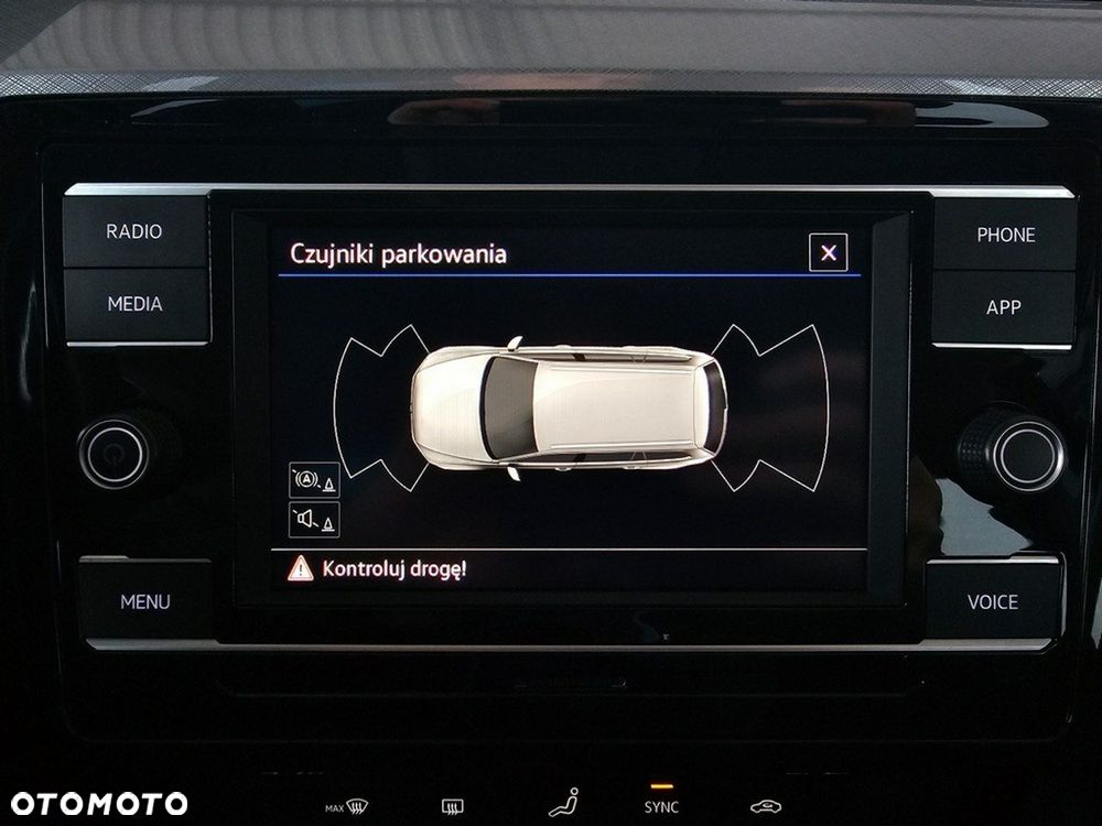 Volkswagen Passat - 22