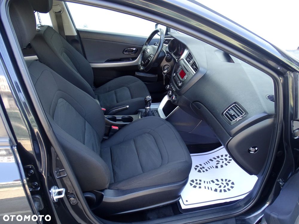 Kia Ceed 1.4 Attract - 12