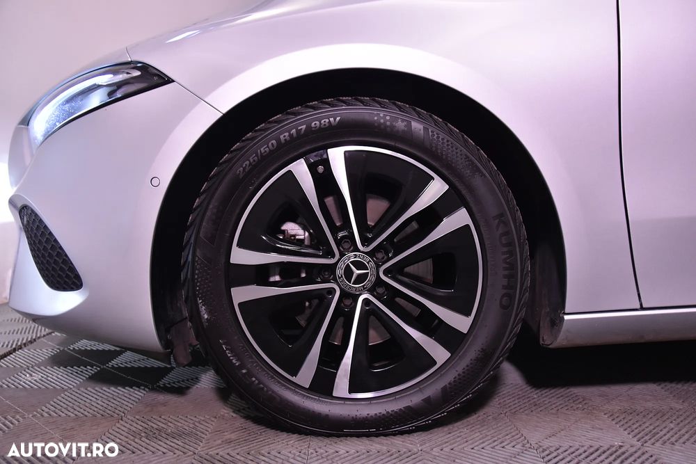 Mercedes-Benz A 200 d Sedan Aut. - 14