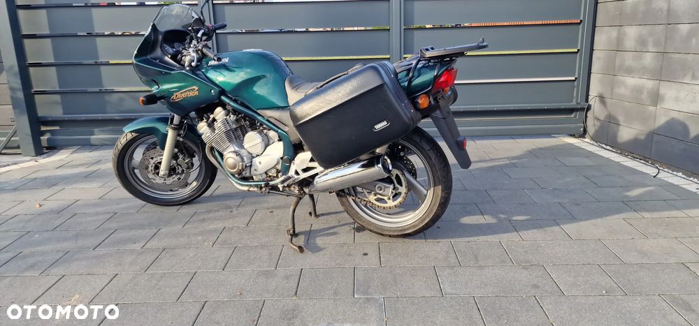 Yamaha XJ - 4
