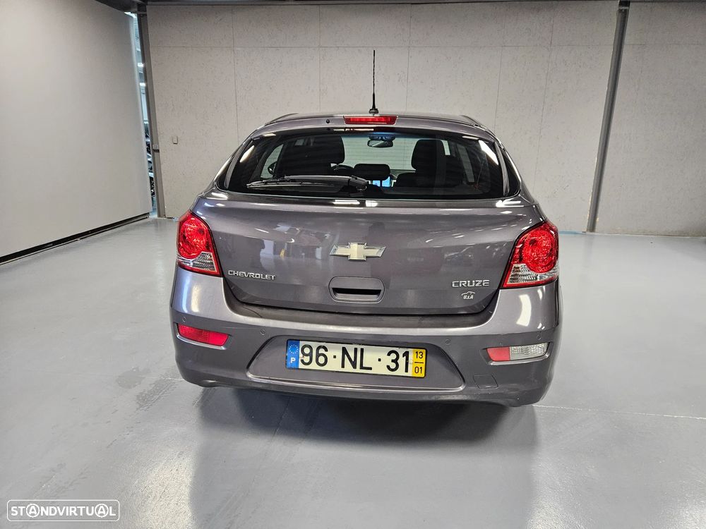 Chevrolet Cruze 1.6 LT - 6