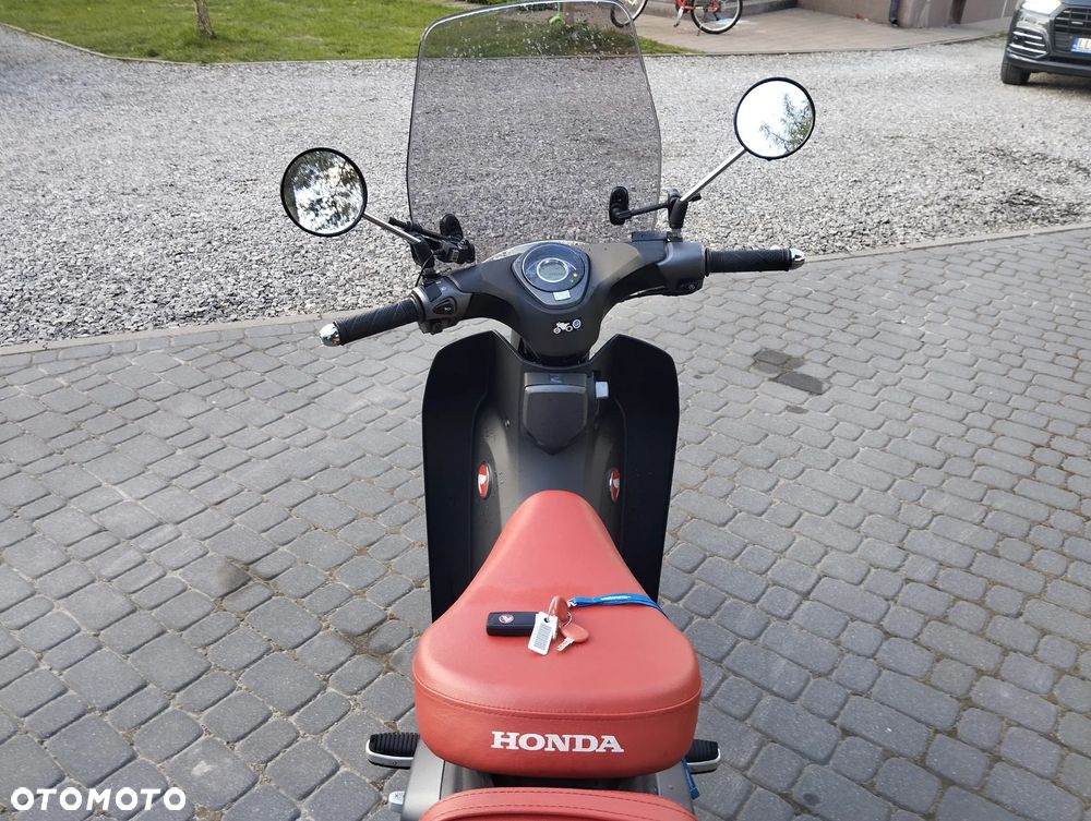 Honda Super Cub - 4